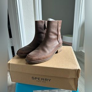 Sperry Seaport Storm mid bootie